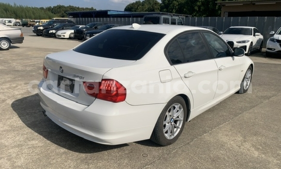 Nunua Imported BMW 3–Series Nyeupe Gari ndani ya Dar es Salaam nchini Dar es Salaam Nunua Imported BMW 3–Series Nyeupe Gari ndani ya Dar es Salaam nchini Dar es Salaam