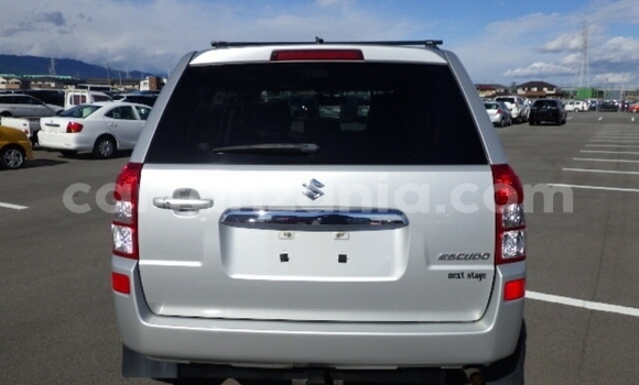 Nunua Imported Suzuki Escudo Fedha Gari ndani ya Dar es Salaam nchini Dar es Salaam Nunua Imported Suzuki Escudo Fedha Gari ndani ya Dar es Salaam nchini Dar es Salaam
