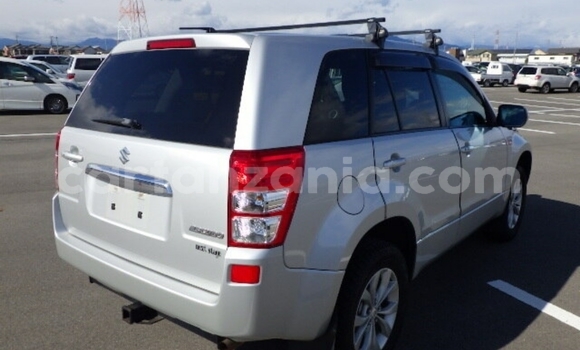 Nunua Imported Suzuki Escudo Fedha Gari ndani ya Dar es Salaam nchini Dar es Salaam Nunua Imported Suzuki Escudo Fedha Gari ndani ya Dar es Salaam nchini Dar es Salaam