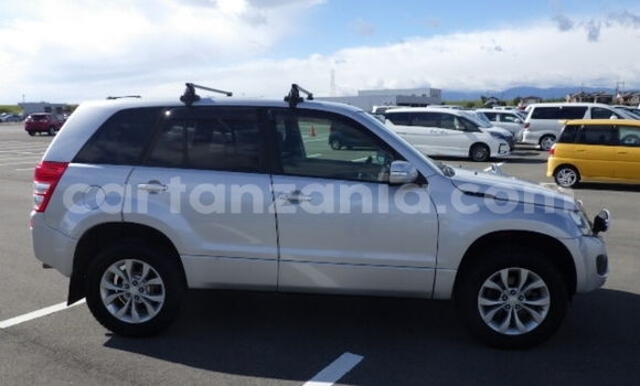 Nunua Imported Suzuki Escudo Fedha Gari ndani ya Dar es Salaam nchini Dar es Salaam Nunua Imported Suzuki Escudo Fedha Gari ndani ya Dar es Salaam nchini Dar es Salaam