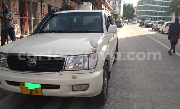 Buy Used Toyota Land Cruiser White Car in Dar es Salaam in Dar es Salaam Buy Used Toyota Land Cruiser White Car in Dar es Salaam in Dar es Salaam