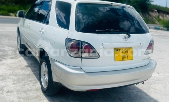 Buy Used Toyota Harrier White Car in Dar es Salaam in Dar es Salaam Buy Used Toyota Harrier White Car in Dar es Salaam in Dar es Salaam