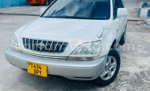 Buy Used Toyota Harrier White Car in Dar es Salaam in Dar es Salaam Buy Used Toyota Harrier White Car in Dar es Salaam in Dar es Salaam
