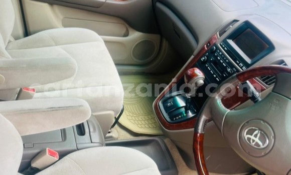 Buy Used Toyota Harrier White Car in Dar es Salaam in Dar es Salaam Buy Used Toyota Harrier White Car in Dar es Salaam in Dar es Salaam