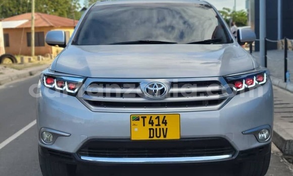 Buy Used Toyota Kluger Other Car in Babati Urban in Manyara