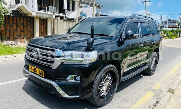 Buy Used Toyota Land Cruiser Black Car in Arusha in Arusha Buy Used Toyota Land Cruiser Black Car in Arusha in Arusha