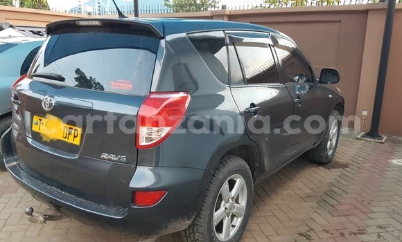 Nunua Ilio tumika Toyota RAV4 Nyeusi Gari ndani ya Dar es Salaam nchini Dar es Salaam Nunua Ilio tumika Toyota RAV4 Nyeusi Gari ndani ya Dar es Salaam nchini Dar es Salaam