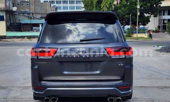 Buy Used Toyota Land Cruiser Black Car in Bahi in Dodoma