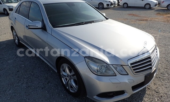 Nunua Imported Mercedes‒Benz E–Class Fedha Gari ndani ya Dar es Salaam nchini Dar es Salaam Nunua Imported Mercedes‒Benz E–Class Fedha Gari ndani ya Dar es Salaam nchini Dar es Salaam