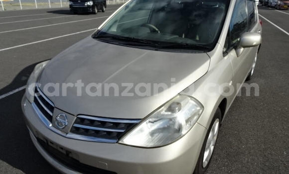 Nunua Imported Nissan Tiida Beige Gari ndani ya Dar es Salaam nchini Dar es Salaam Nunua Imported Nissan Tiida Beige Gari ndani ya Dar es Salaam nchini Dar es Salaam