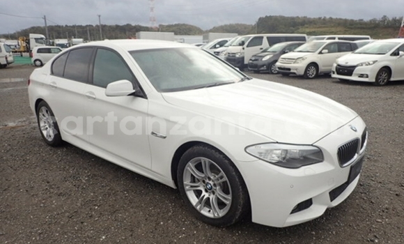 Nunua Imported BMW 5–Series Nyeupe Gari ndani ya Dar es Salaam nchini Dar es Salaam Nunua Imported BMW 5–Series Nyeupe Gari ndani ya Dar es Salaam nchini Dar es Salaam
