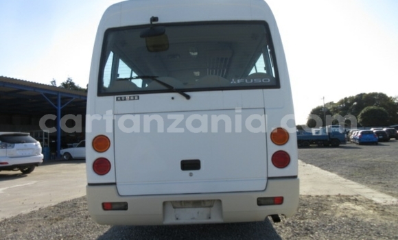 Buy Import Mitsubishi Rossa White Truck in Dar es Salaam in Dar es Salaam Buy Import Mitsubishi Rossa White Truck in Dar es Salaam in Dar es Salaam