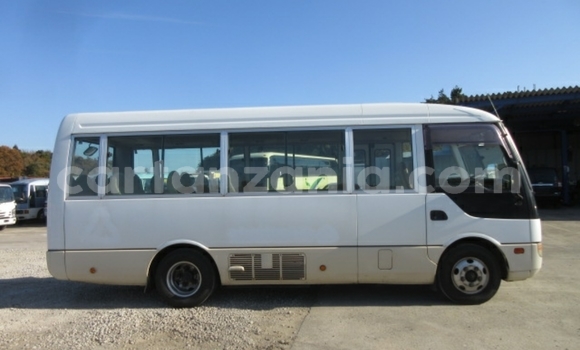 Buy Import Mitsubishi Rossa White Truck in Dar es Salaam in Dar es Salaam Buy Import Mitsubishi Rossa White Truck in Dar es Salaam in Dar es Salaam