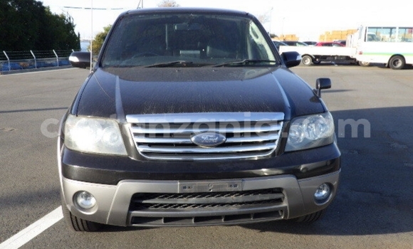 Nunua Imported Ford Escape Nyeusi Gari ndani ya Dar es Salaam nchini Dar es Salaam