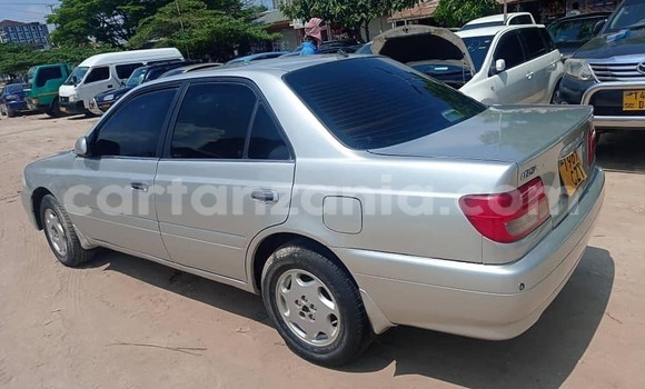 Nunua Ilio tumika Toyota Camry Nyingine Gari ndani ya Dar es Salaam nchini Dar es Salaam