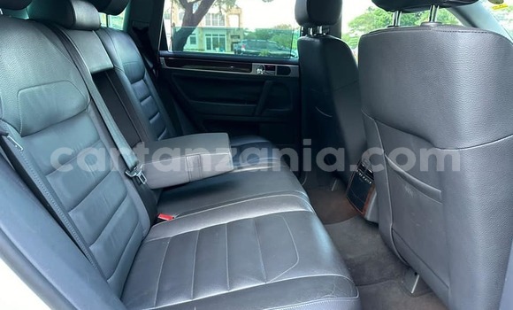 Buy Used Volkswagen Touareg White Car in Dar es Salaam in Dar es Salaam Buy Used Volkswagen Touareg White Car in Dar es Salaam in Dar es Salaam