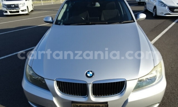 Nunua Imported BMW 3–Series Fedha Gari ndani ya Dar es Salaam nchini Dar es Salaam