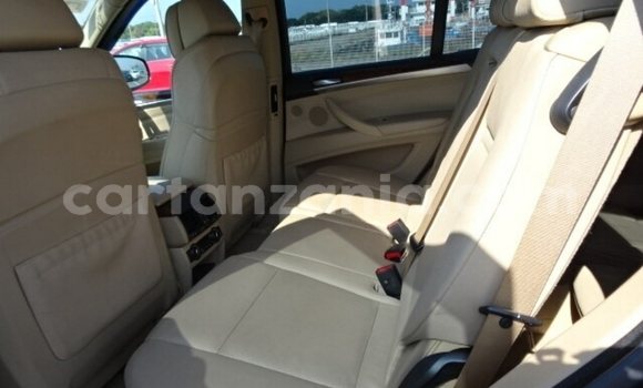 Nunua Imported BMW X5 Nyeusi Gari ndani ya Dar es Salaam nchini Dar es Salaam Nunua Imported BMW X5 Nyeusi Gari ndani ya Dar es Salaam nchini Dar es Salaam