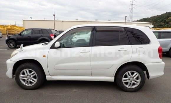 Buy Import Toyota RAV4 White Car in Dar es Salaam in Dar es Salaam Buy Import Toyota RAV4 White Car in Dar es Salaam in Dar es Salaam