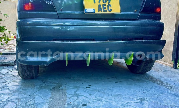 Nunua Ilio tumika Toyota Starlet Fedha Gari ndani ya Ilala nchini Dar es Salaam Nunua Ilio tumika Toyota Starlet Fedha Gari ndani ya Ilala nchini Dar es Salaam