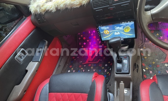 Nunua Ilio tumika Toyota Starlet Fedha Gari ndani ya Ilala nchini Dar es Salaam Nunua Ilio tumika Toyota Starlet Fedha Gari ndani ya Ilala nchini Dar es Salaam