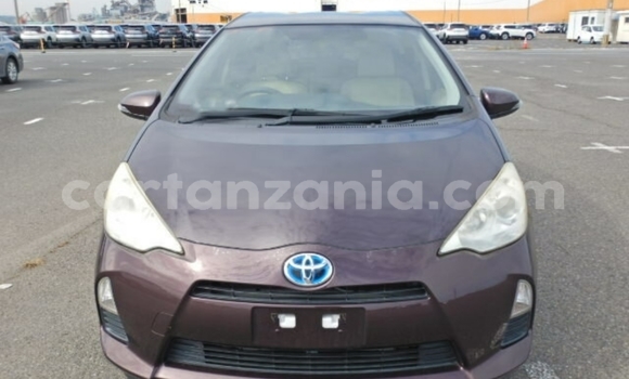 Nunua Imported Toyota Aqua Nyingine Gari ndani ya Dar es Salaam nchini Dar es Salaam
