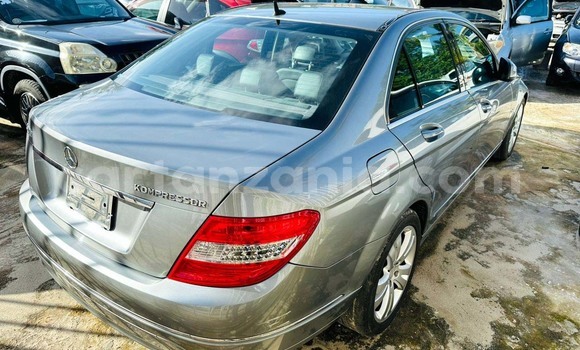 Nunua Mpya Mercedes-Benz C-Classe Fedha Gari ndani ya Dar es Salaam nchini Dar es Salaam Nunua Mpya Mercedes-Benz C-Classe Fedha Gari ndani ya Dar es Salaam nchini Dar es Salaam