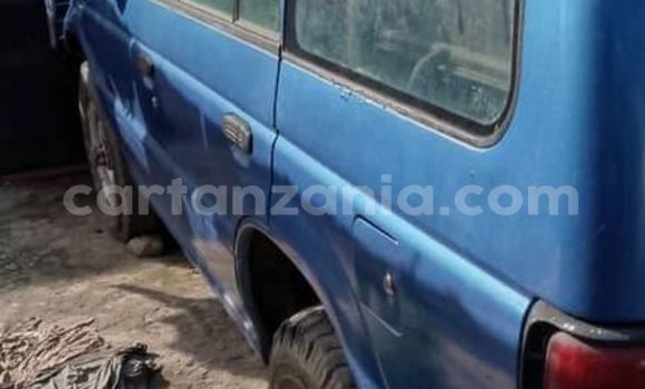 Nunua Ilio tumika Mitsubishi Pajero Bluu Gari ndani ya Bagamoyo nchini Pwani Nunua Ilio tumika Mitsubishi Pajero Bluu Gari ndani ya Bagamoyo nchini Pwani