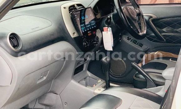 Nunua Ilio tumika Toyota RAV4 Nyeupe Gari ndani ya Bariadi nchini Simiyu Nunua Ilio tumika Toyota RAV4 Nyeupe Gari ndani ya Bariadi nchini Simiyu