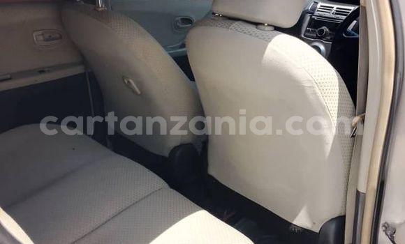 Nunua Ilio tumika Toyota Vitz Nyingine Gari ndani ya Bariadi nchini Simiyu Nunua Ilio tumika Toyota Vitz Nyingine Gari ndani ya Bariadi nchini Simiyu