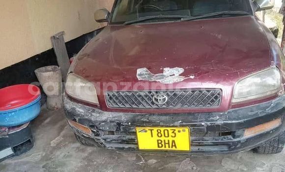 Nunua Ilio tumika Toyota RAV4 Nyekundu Gari ndani ya Bariadi nchini Simiyu Nunua Ilio tumika Toyota RAV4 Nyekundu Gari ndani ya Bariadi nchini Simiyu