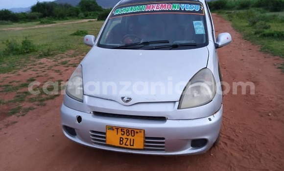 Buy Used Toyota FunCargo Other Car in Bahi in Dodoma