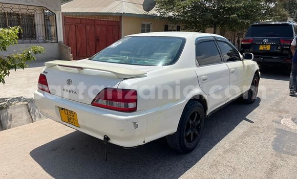 Nunua Ilio tumika Mercedes-Benz GLC 250D Nyeupe Gari ndani ya Bahi nchini Dodoma Nunua Ilio tumika Mercedes-Benz GLC 250D Nyeupe Gari ndani ya Bahi nchini Dodoma