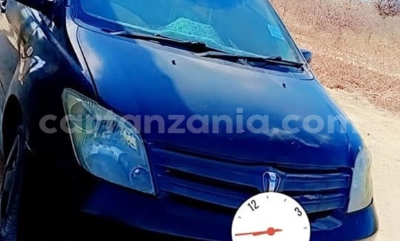 Buy Used Toyota IST Black Car in Buhigwe in Kigoma