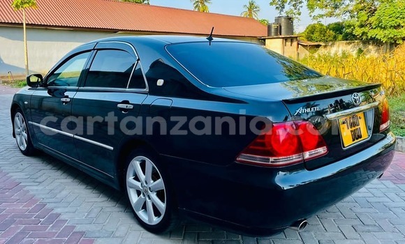 Nunua Ilio tumika Toyota Crown Nyeusi Gari ndani ya Bariadi nchini Simiyu Nunua Ilio tumika Toyota Crown Nyeusi Gari ndani ya Bariadi nchini Simiyu