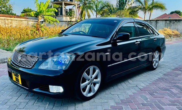 Nunua Ilio tumika Toyota Crown Nyeusi Gari ndani ya Bariadi nchini Simiyu Nunua Ilio tumika Toyota Crown Nyeusi Gari ndani ya Bariadi nchini Simiyu