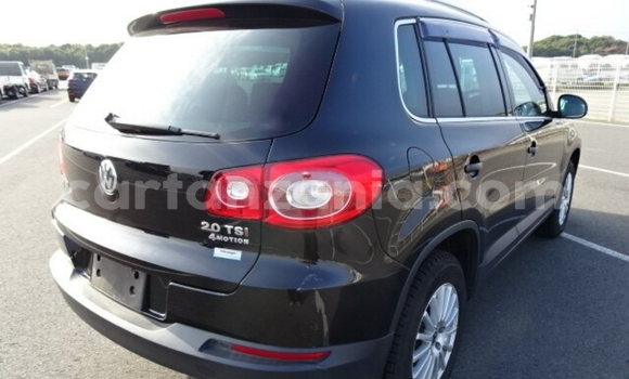 Nunua Imported Volkswagen Tiguan Nyeusi Gari ndani ya Dar es Salaam nchini Dar es Salaam Nunua Imported Volkswagen Tiguan Nyeusi Gari ndani ya Dar es Salaam nchini Dar es Salaam