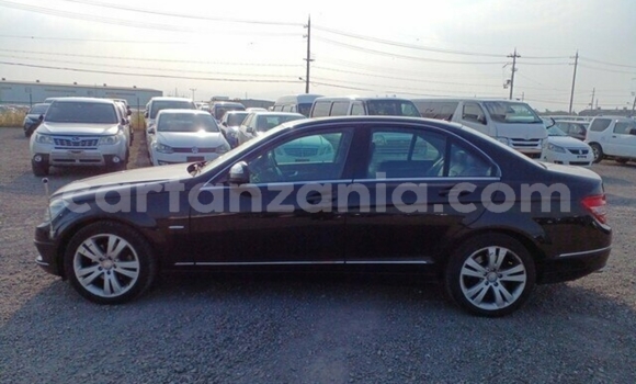 Nunua Imported Mercedes‒Benz C–Class Nyeusi Gari ndani ya Dar es Salaam nchini Dar es Salaam Nunua Imported Mercedes‒Benz C–Class Nyeusi Gari ndani ya Dar es Salaam nchini Dar es Salaam