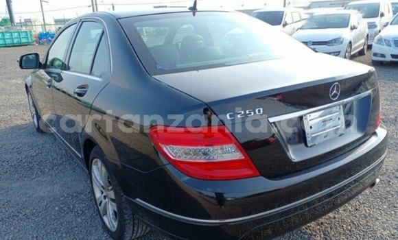 Nunua Imported Mercedes‒Benz C–Class Nyeusi Gari ndani ya Dar es Salaam nchini Dar es Salaam Nunua Imported Mercedes‒Benz C–Class Nyeusi Gari ndani ya Dar es Salaam nchini Dar es Salaam