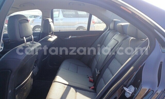 Nunua Imported Mercedes‒Benz C–Class Nyeusi Gari ndani ya Dar es Salaam nchini Dar es Salaam Nunua Imported Mercedes‒Benz C–Class Nyeusi Gari ndani ya Dar es Salaam nchini Dar es Salaam