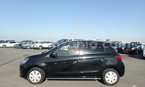 Nunua Imported Mitsubishi Mirage Nyeusi Gari ndani ya Dar es Salaam nchini Dar es Salaam Nunua Imported Mitsubishi Mirage Nyeusi Gari ndani ya Dar es Salaam nchini Dar es Salaam