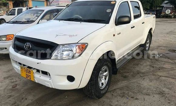 Nunua Ilio tumika Toyota Hilux Nyeupe Gari ndani ya Dar es Salaam nchini Dar es Salaam Nunua Ilio tumika Toyota Hilux Nyeupe Gari ndani ya Dar es Salaam nchini Dar es Salaam