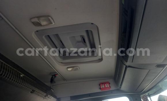 Nunua Mpya Scania R420 Nyeupe Lori ndani ya Dar es Salaam nchini Dar es Salaam Nunua Mpya Scania R420 Nyeupe Lori ndani ya Dar es Salaam nchini Dar es Salaam