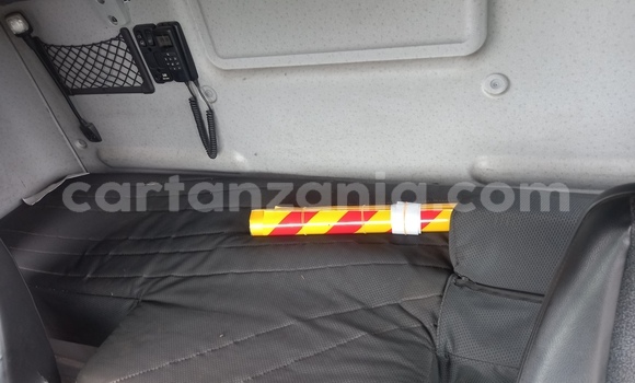 Nunua Mpya Scania R420 Nyeupe Lori ndani ya Dar es Salaam nchini Dar es Salaam Nunua Mpya Scania R420 Nyeupe Lori ndani ya Dar es Salaam nchini Dar es Salaam