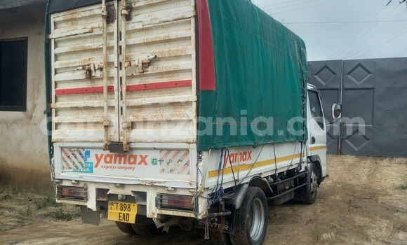 Buy Used Mitsubishi Van White Truck in Dar es Salaam in Dar es Salaam Buy Used Mitsubishi Van White Truck in Dar es Salaam in Dar es Salaam