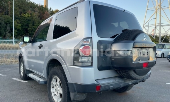 Buy Import Mitsubishi Pajero Silver Car in Dar es Salaam in Dar es Salaam Buy Import Mitsubishi Pajero Silver Car in Dar es Salaam in Dar es Salaam