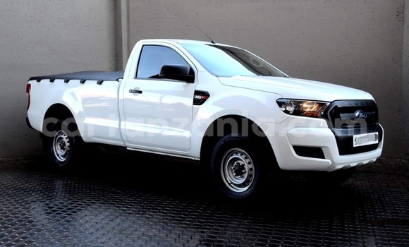 Nunua Ilio tumika Ford Ranger Nyeupe Gari ndani ya Mwanga nchini Kilimanjaro