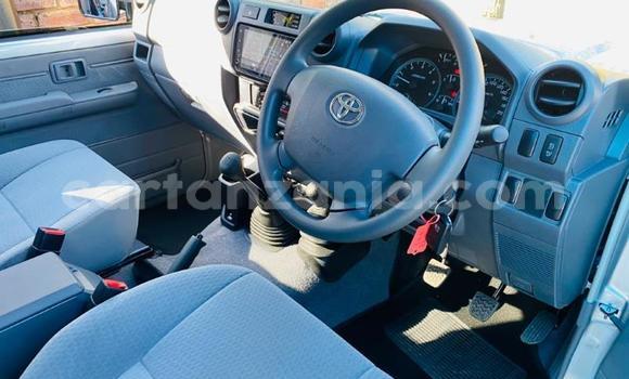 Buy Used Toyota Land Cruiser Silver Car in Dar es Salaam in Dar es Salaam Buy Used Toyota Land Cruiser Silver Car in Dar es Salaam in Dar es Salaam