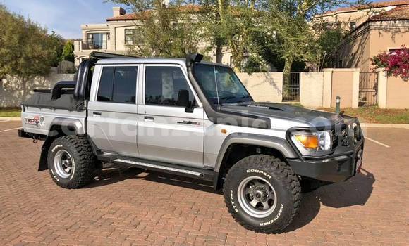 Buy Used Toyota Land Cruiser Silver Car in Dar es Salaam in Dar es Salaam Buy Used Toyota Land Cruiser Silver Car in Dar es Salaam in Dar es Salaam