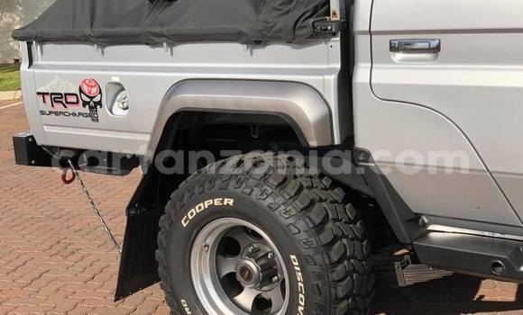 Buy Used Toyota Land Cruiser Silver Car in Dar es Salaam in Dar es Salaam Buy Used Toyota Land Cruiser Silver Car in Dar es Salaam in Dar es Salaam